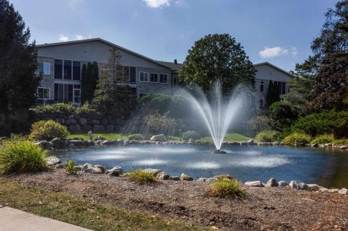 58 Cherokee Cir, Madison WI  53704-8499 exterior