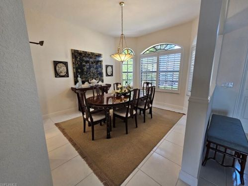 6516 Ilex Cir, Naples FL 34109-6855 exterior