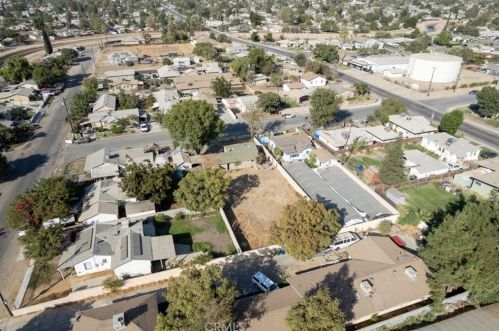 711 Belle Ave, Bakersfield CA 93308-4203 exterior