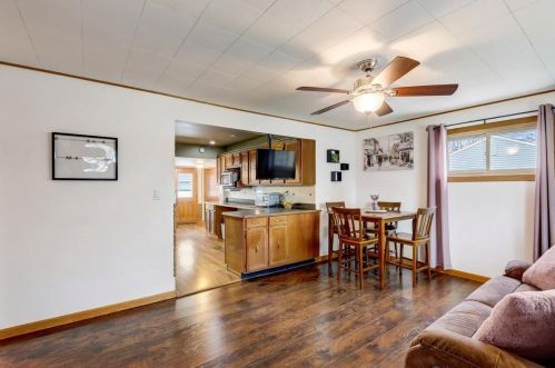 6342 Ohio Ave, Milwaukee WI  53219-4242 exterior