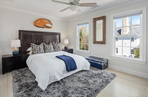 42 Danbury Ave, Westport CT  06880-6821 exterior