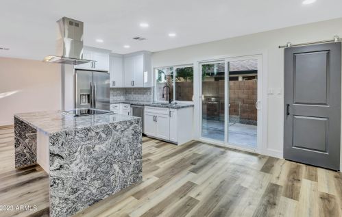 4175 Evans Dr, Phoenix AZ 85032-5574 exterior