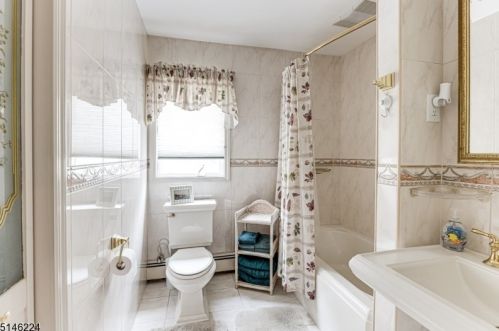 278 Ravenswood St, Mountainside NJ  07092-1360 exterior