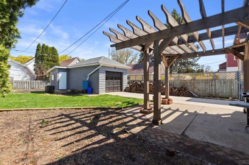 2150 66, Milwaukee WI 53213-2036 exterior