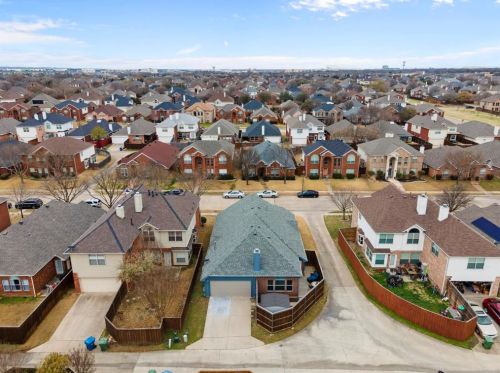 5600 Grn Holw Ln, Frisco TX 75056-3743 exterior