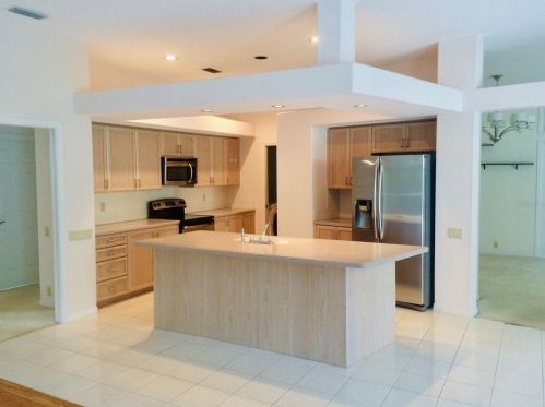 5012 Londonderry Dr, Tampa FL  33647-1337 exterior