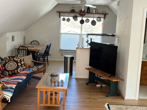 1109 6th St, Austin TX exterior