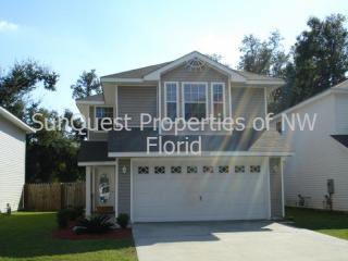 6205 Cottage Woods Dr, Milton FL  32570-4129 exterior