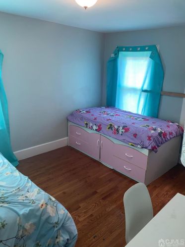 26 Becker Ter, Irvington NJ 07111-1311 exterior