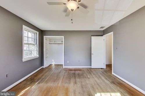 1101 Morningside Ln, Alexandria VA 22308-1042 exterior