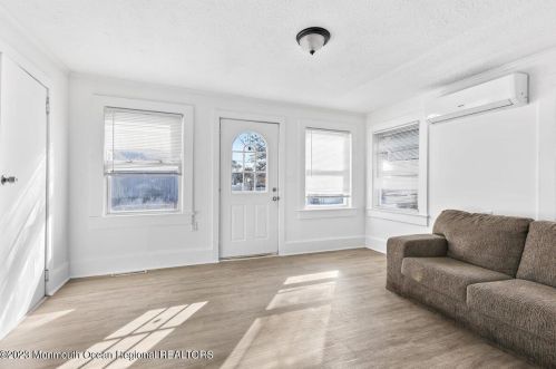 504 Ave, Belmar NJ 07719-2433 exterior