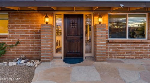 4150 La Cadena, Tucson AZ 85718-6148 exterior