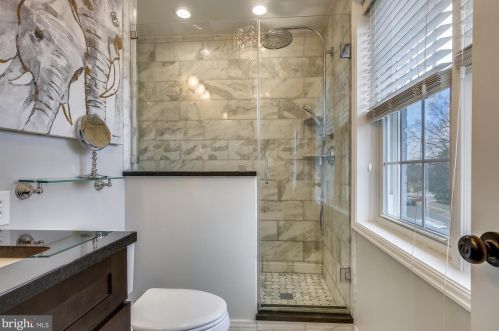 6316 Barrister Pl, Alexandria VA 22307-1214 exterior