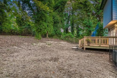 1415 Almont Dr, Atlanta GA 30310-3756 exterior