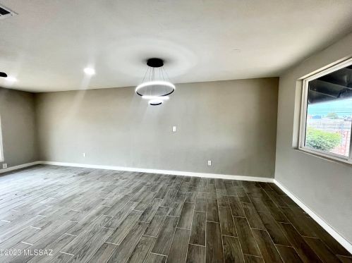 2520 Calle Cordova, Tucson AZ  85710-5732 exterior