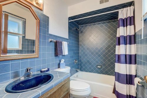 5826 14th St, Milwaukee WI 53221-5001 exterior