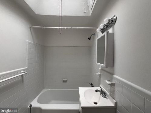 5324 Marvine St, Philadelphia PA 19141-2926 exterior