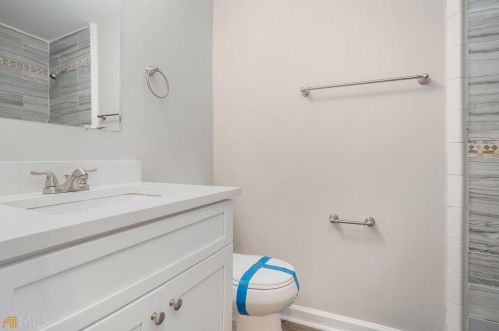 972 Timbervale Ln, Lithonia GA  30058-6010 exterior