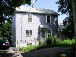 13 Lincoln Rd, Newton, MA 02458-1221