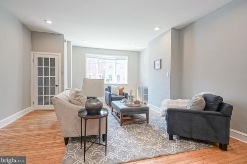 111 Mckean St, Philadelphia, PA 19148-2611