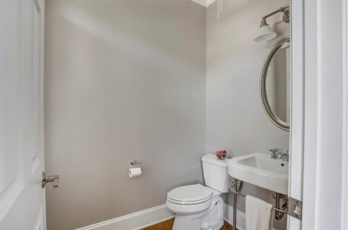 2485 Ellijay Dr, Atlanta GA 30319-3442 exterior