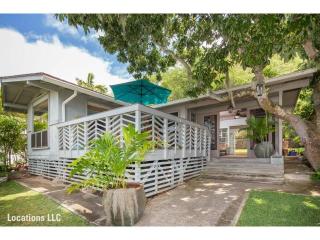 469 Lawelawe St, Honolulu, HI 96821-1911