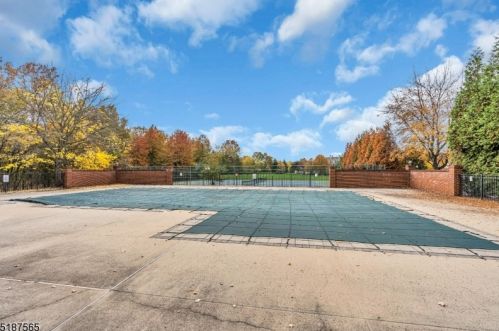 903 Stech Dr, Bridgewater NJ 08807-5501 exterior