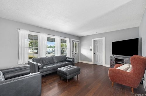 1412 Naples Pl, Fullerton CA  92833-4432 exterior