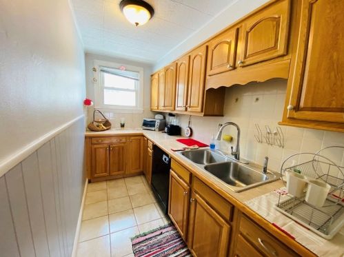 229 Cohasset St, Worcester MA 01604-2356 exterior