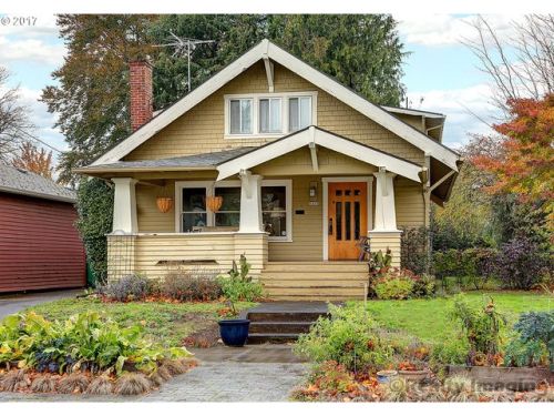 5325 Tillamook St, Portland OR  97213-4726 exterior