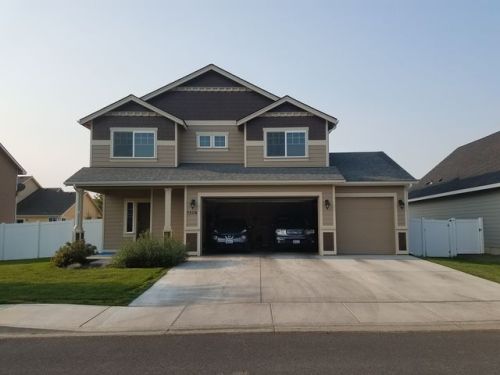 7504 Fremont Way, Yakima, WA 98908-2084