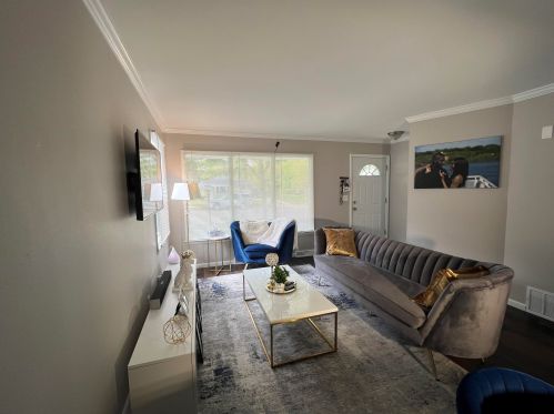 6754 51st St, Milwaukee WI  53223-6037 exterior