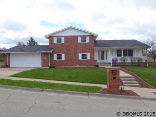 2490 Knob Hill Dr, Dubuque, IA 52003-0246