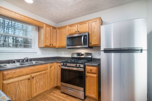 2960 Fields Dr, Lithonia GA  30038-2082 exterior