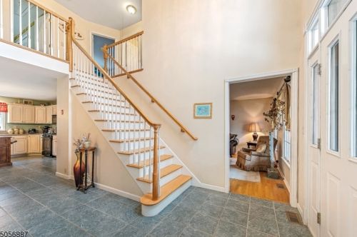 163 Smithtown Rd, Hackettstown, NJ 07840-5513