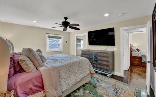 36 Aspen Rd, Town Center NJ 07052-1201 exterior