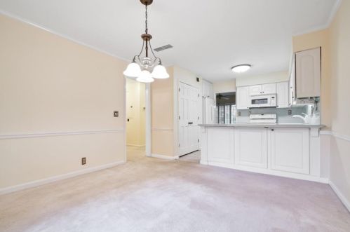 1673 Executive Park Ln, Atlanta GA 30329-3132 exterior