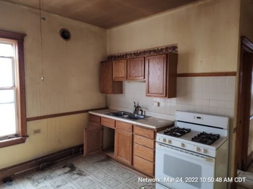 5235 Sangamon St, Chicago IL 60621-1910 exterior