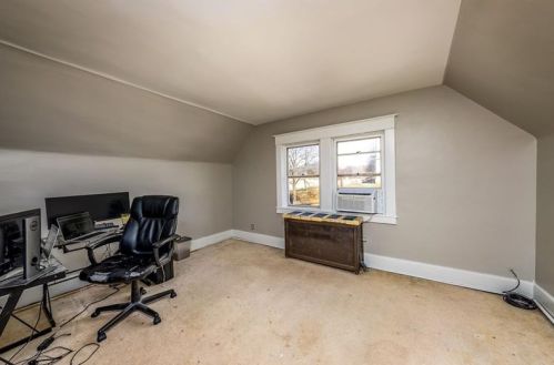 6338 Forward Ave, Pittsburgh PA 15217-2266 exterior