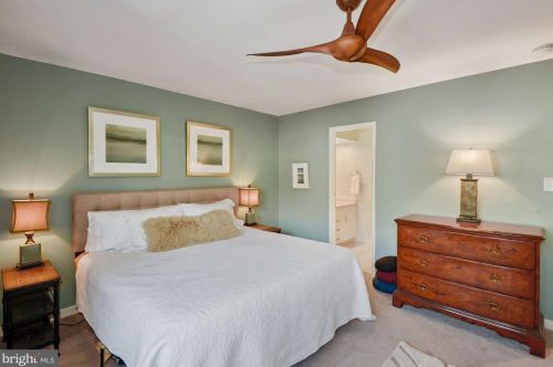 1678 Oak St, Washington DC 20010-1818 exterior