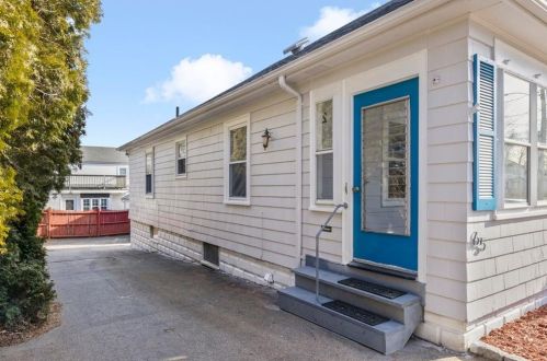 65 Capitol Vw Ave, Providence RI 02911 exterior