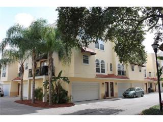 3325 Las Campos Pl, Tampa FL  33611-2968 exterior