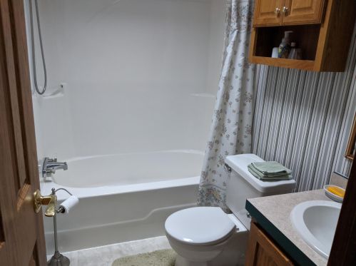 4094 Latas Ln, Meskegon MI 49442-6835 exterior