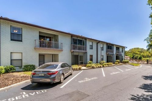 2802 Plaza Terrace Dr, Orlando FL 32803-2817 exterior