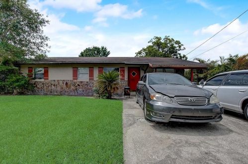 351 Amador Cir, Orlando, FL 32810-6212