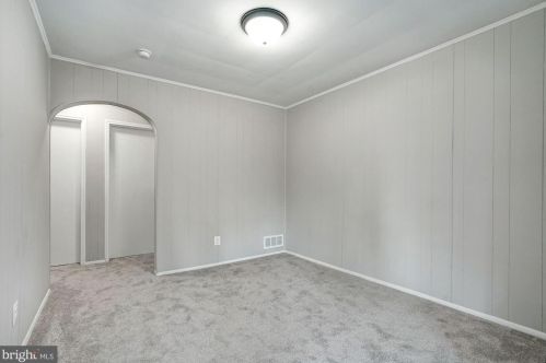 872 Bellevue St, Washington DC 20032-6002 exterior