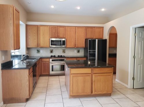 12413 Bristol Commons Cir, Tampa FL  33626-2410 exterior