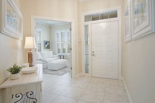 257 Bentley Cir, Fort Pierce FL  34986-2458 exterior