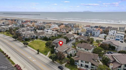 3354 Sunset Ln, Oxnard CA 93035-4128 exterior