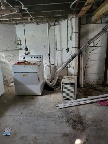 3863 55, Milwaukee WI 53220-2045 exterior